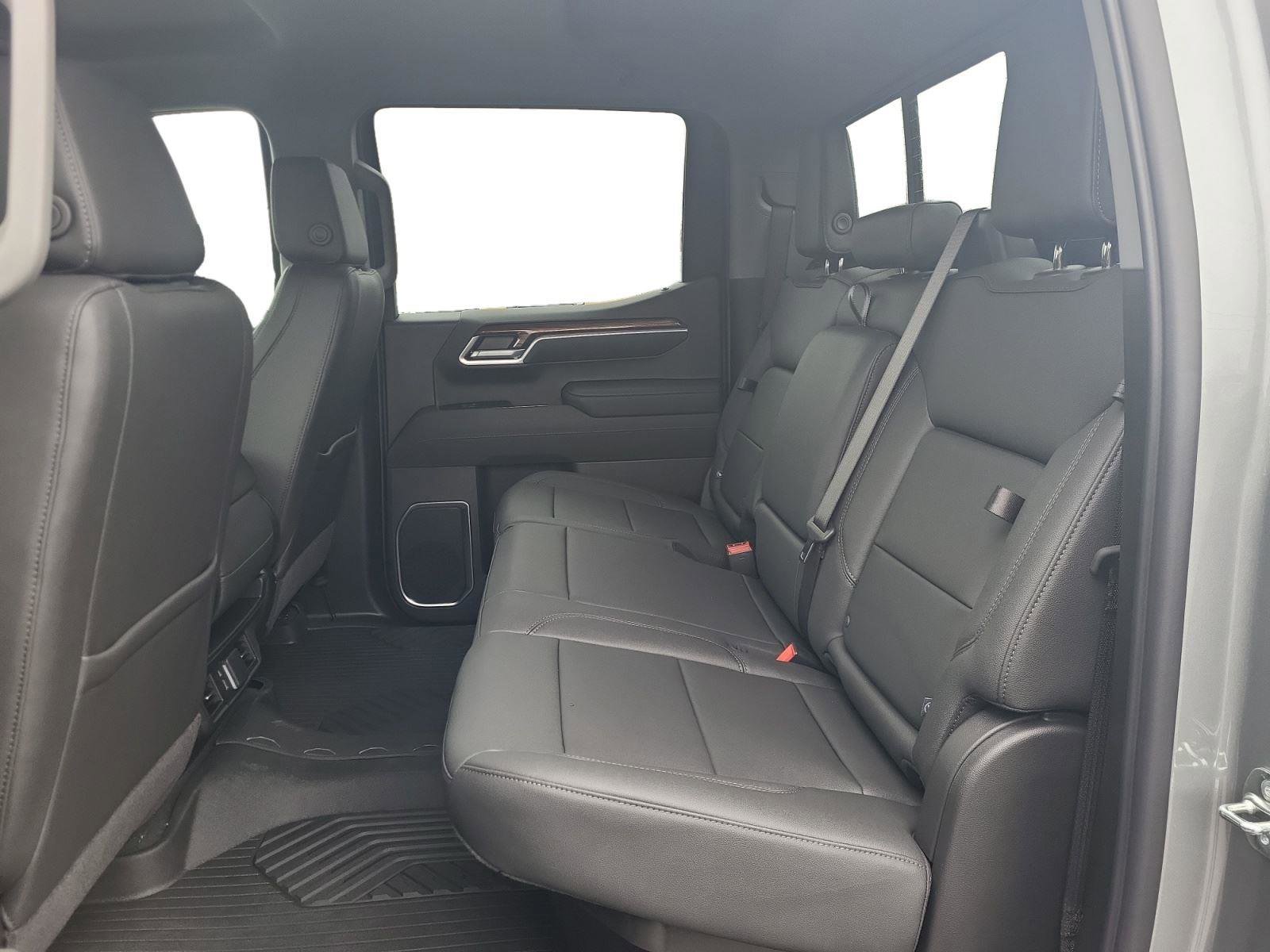 New 2026 Chevrolet Silverado 1500 LT w/ Z71 Off-Road Package image 19