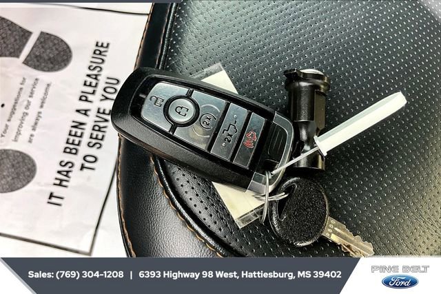 Used 2022 Ford F150 Platinum w/ Equipment Group 701A High image 9