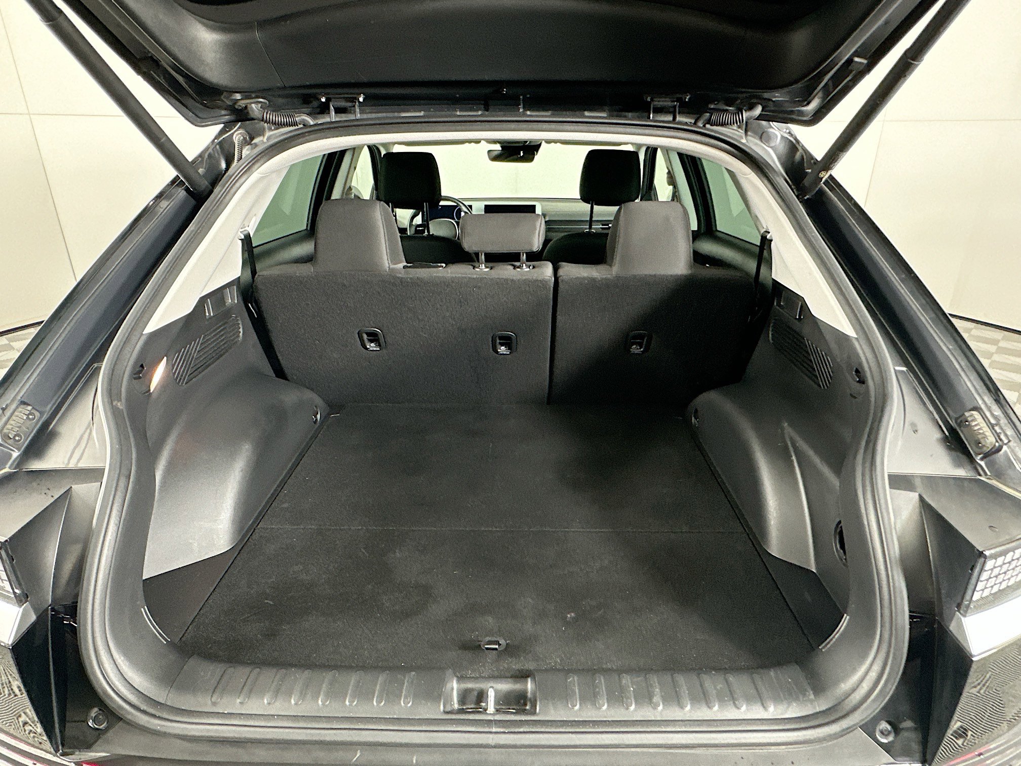 Used 2024 Hyundai Ioniq 5 SEL image 27