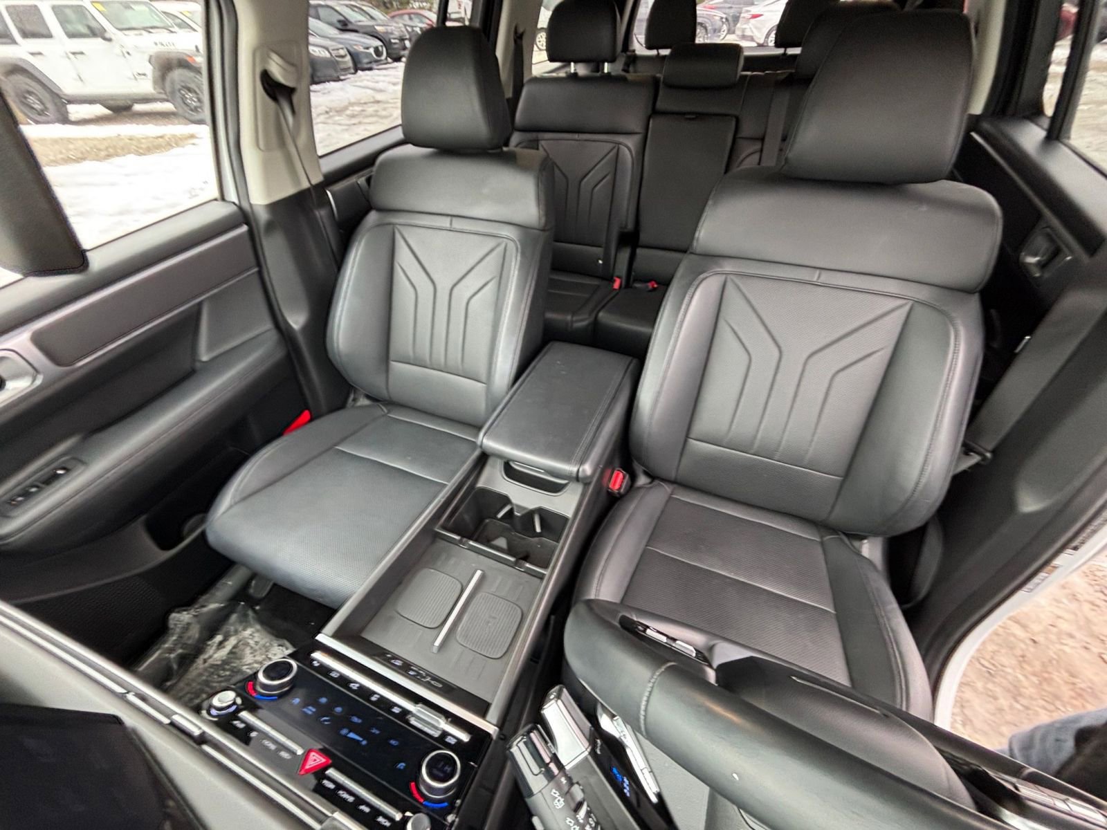 Used 2025 Hyundai Santa Fe SEL image 38