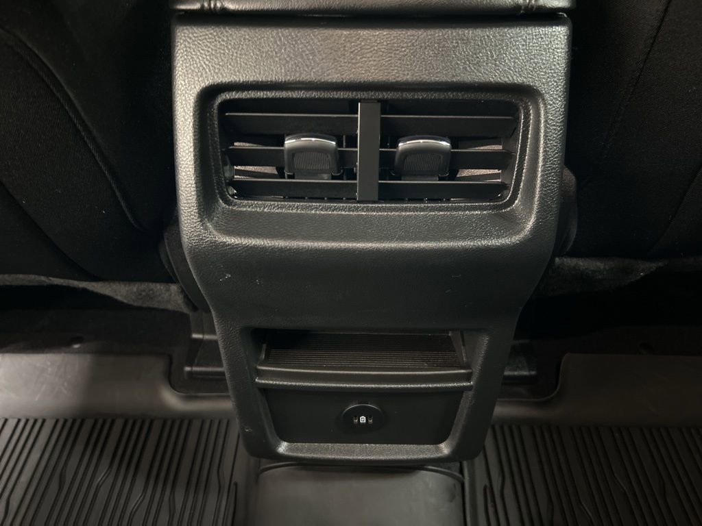 Certified 2024 Ford Edge SE w/ Black Appearance Package AWD/4WD image 25