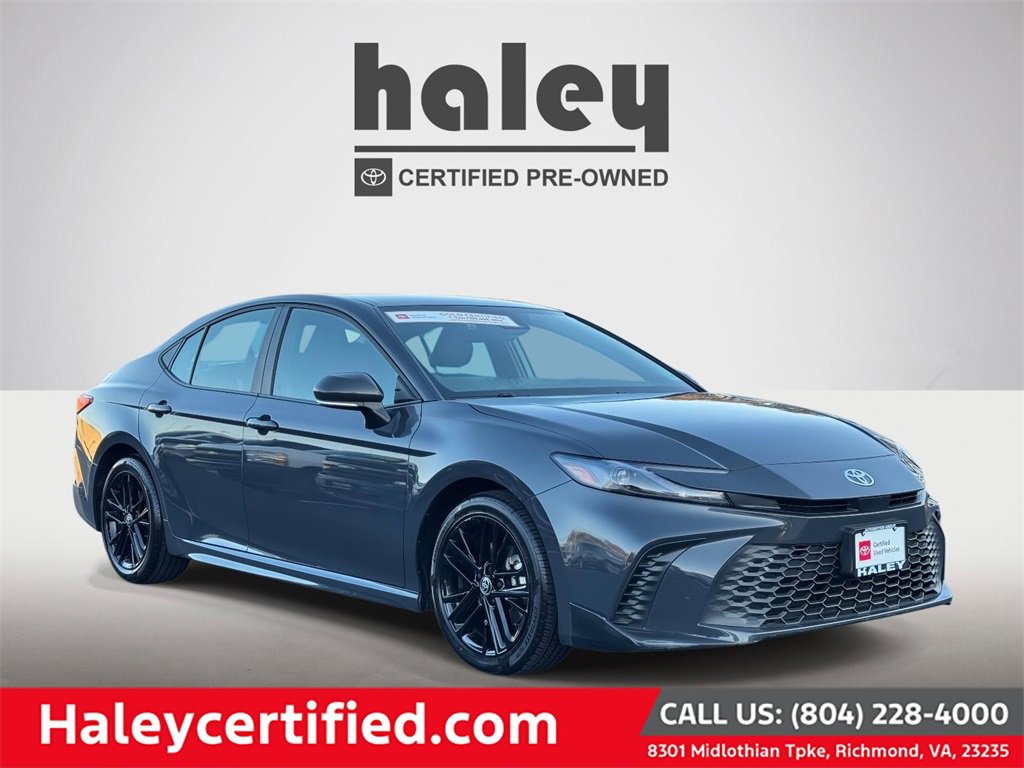Used 2025 Toyota Camry SE video 1
