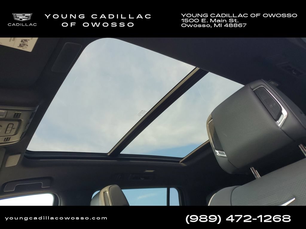 Certified 2024 Cadillac Escalade ESV Premium Luxury w/ LPO, Floor Liner Package AWD/4WD image 9