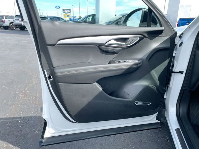 Used 2025 Buick Envision Sport Touring AWD/4WD image 9