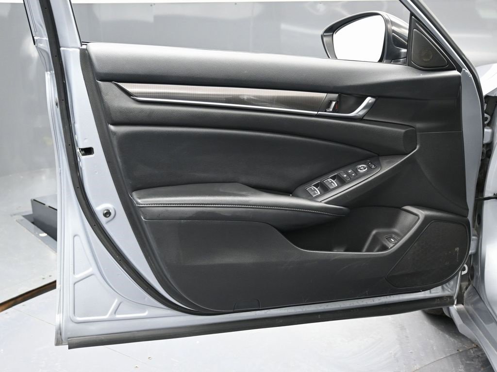 Used 2021 Honda Accord Sport image 38