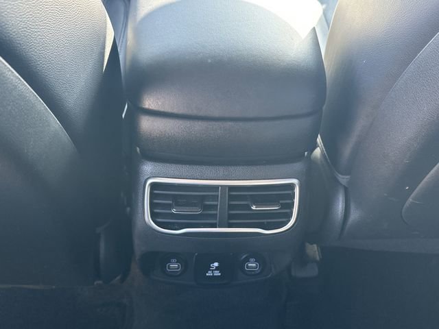 Certified 2023 Hyundai Santa Fe Limited image 20
