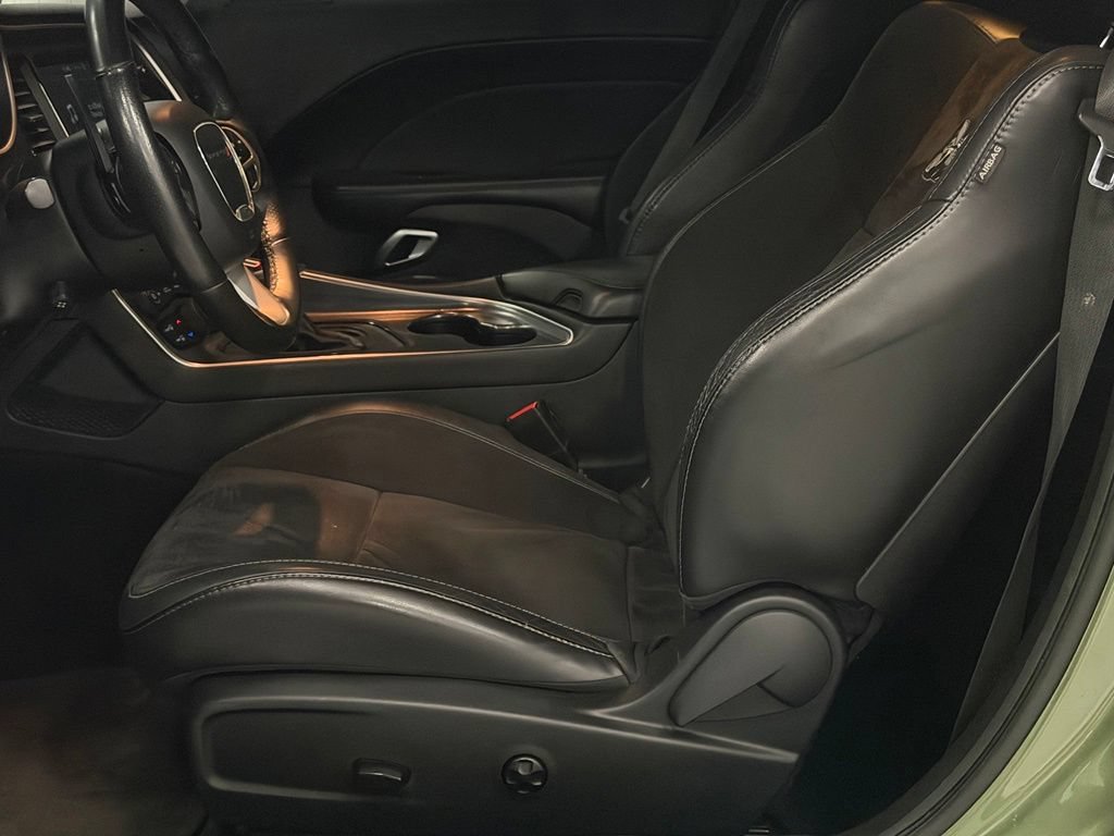Used 2018 Dodge Challenger R/T Scat Pack w/ Leather Interior Group RWD image 12