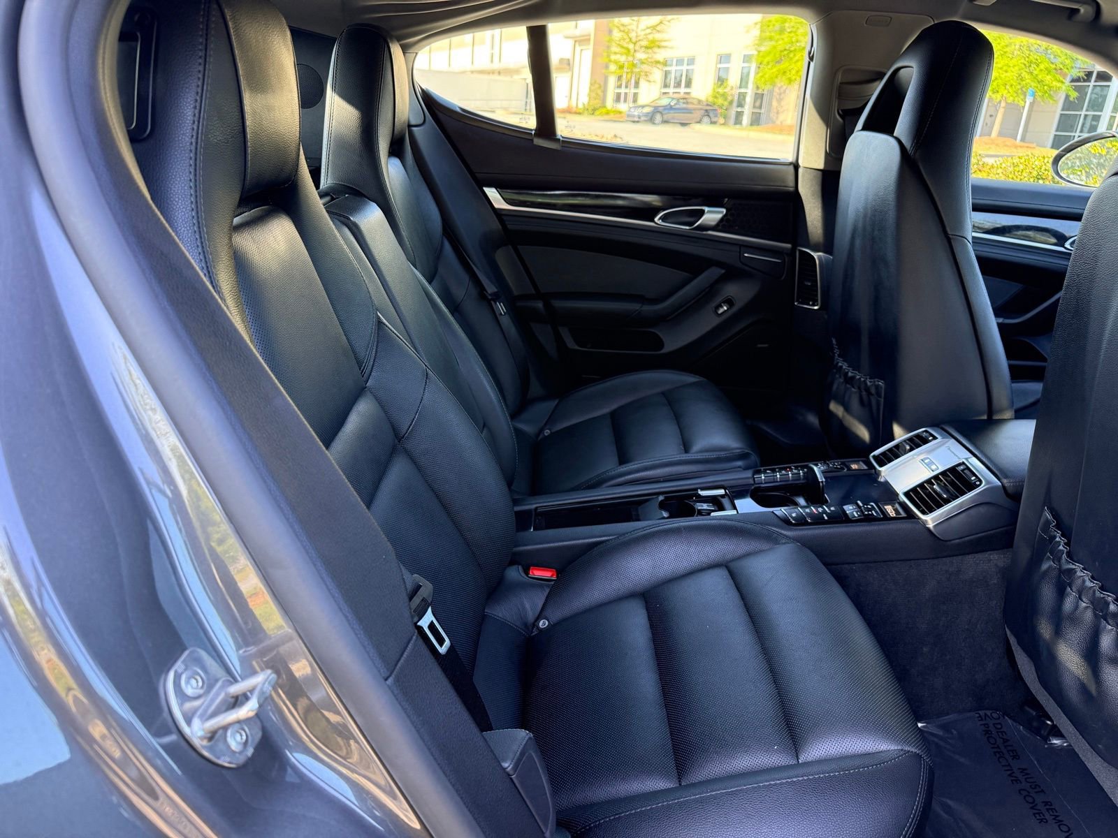 Used 2015 Porsche Panamera 4 image 40