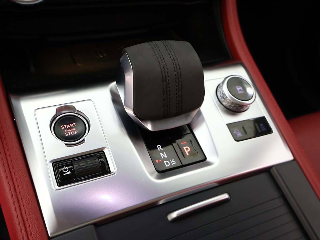 Used 2023 Jaguar F-PACE R-Dynamic S image 54