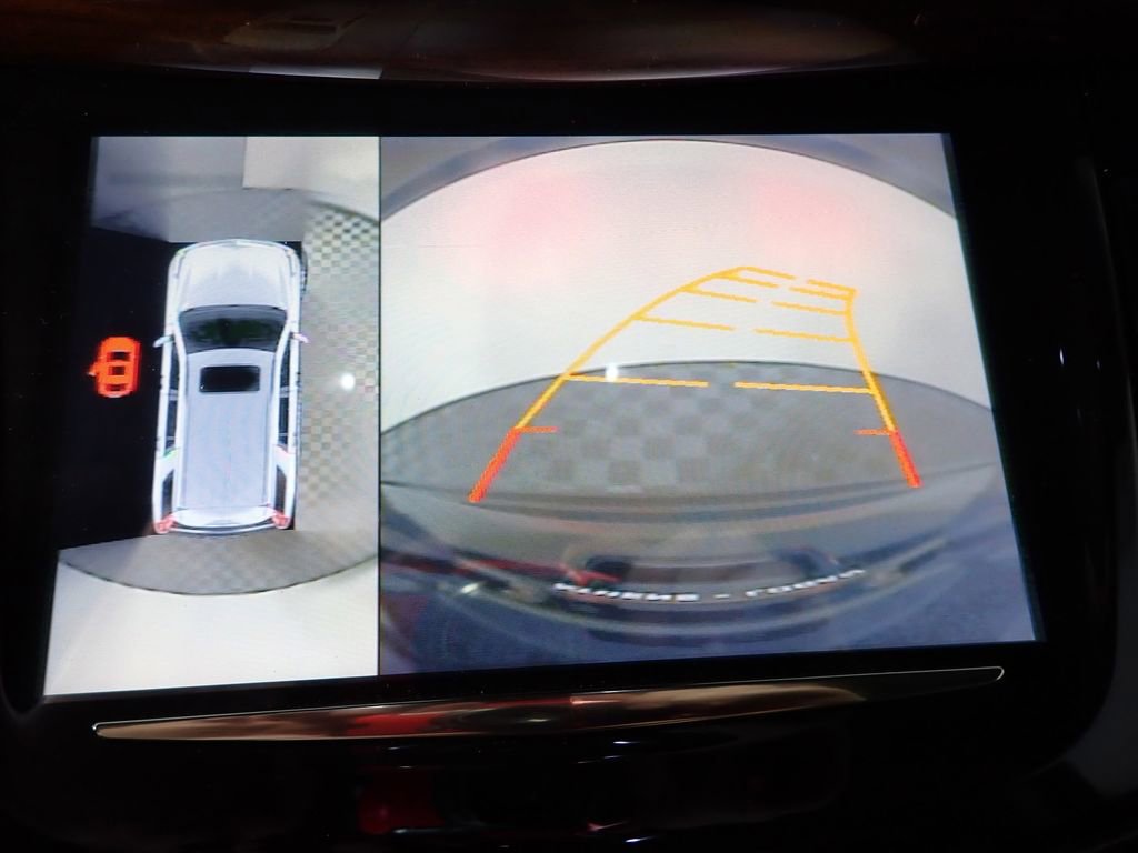 Used 2016 Cadillac Escalade Premium image 3