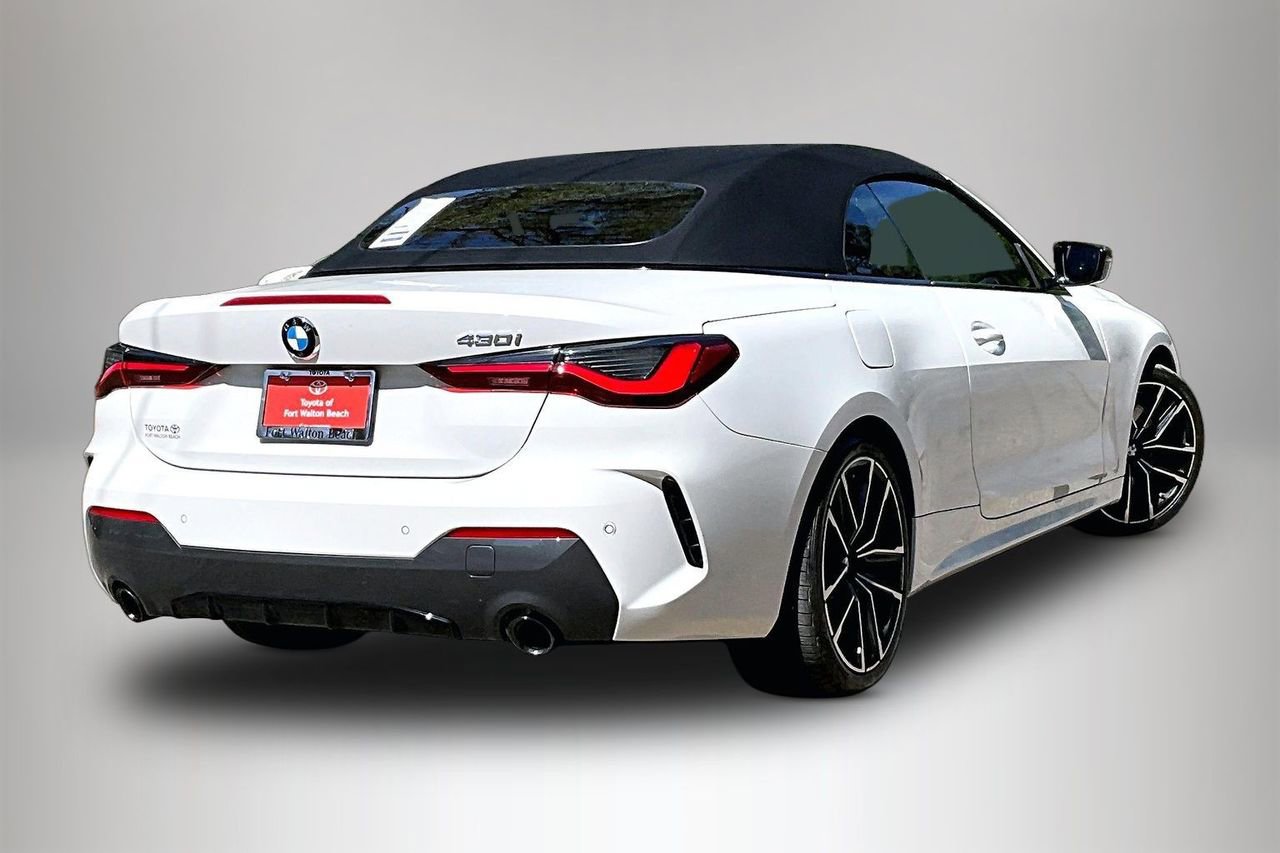 Used 2024 BMW 430i Convertible w/ M Sport Package image 5