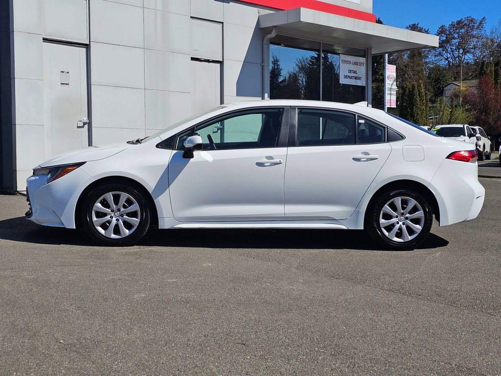 Certified 2025 Toyota Corolla LE image 4