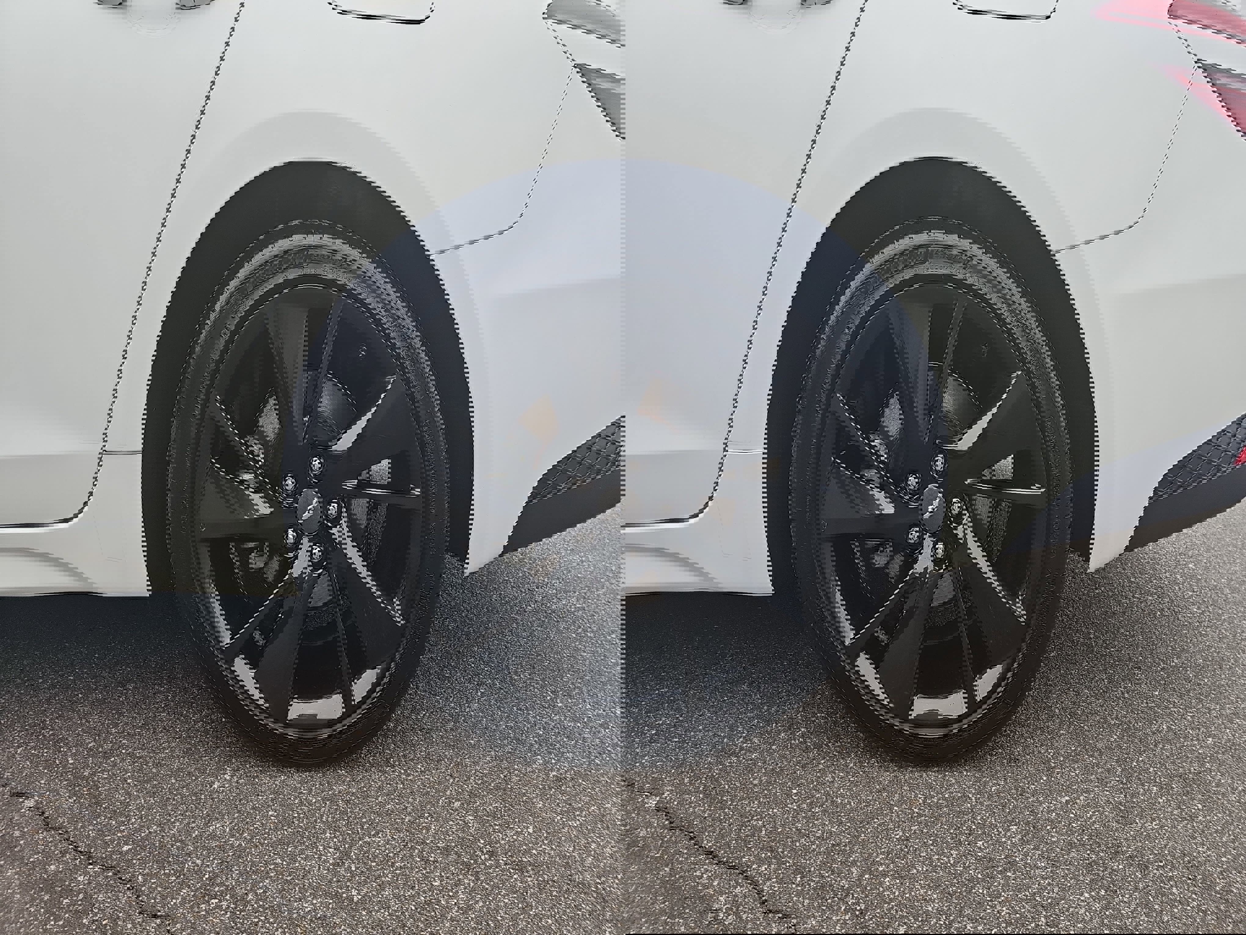 Used 2023 Genesis G70 2.0T w/ Sport Prestige Package image 33