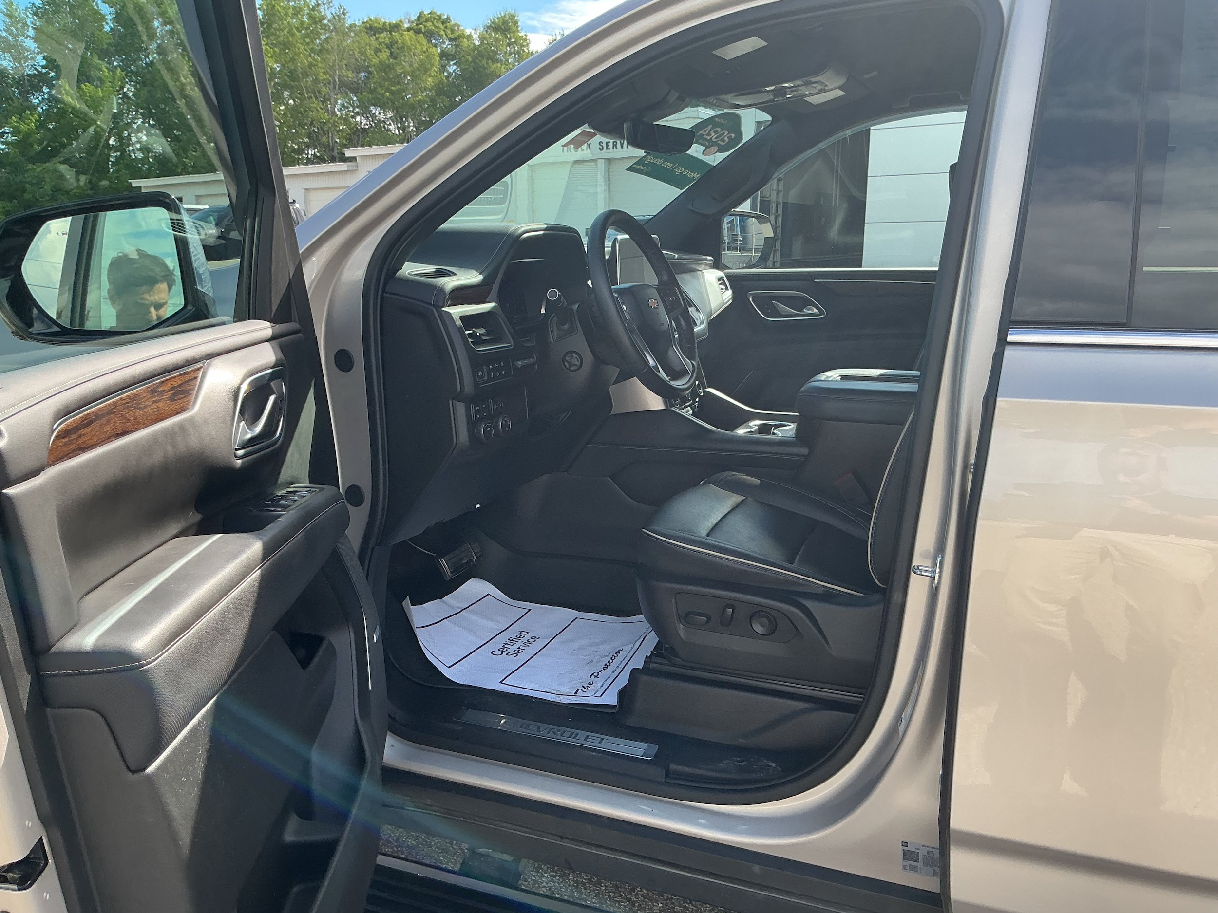 Certified 2024 Chevrolet Tahoe Premier AWD/4WD image 6