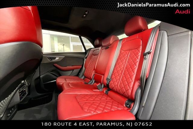 Used 2024 Audi SQ8 Prestige w/ Prestige Package AWD/4WD image 18