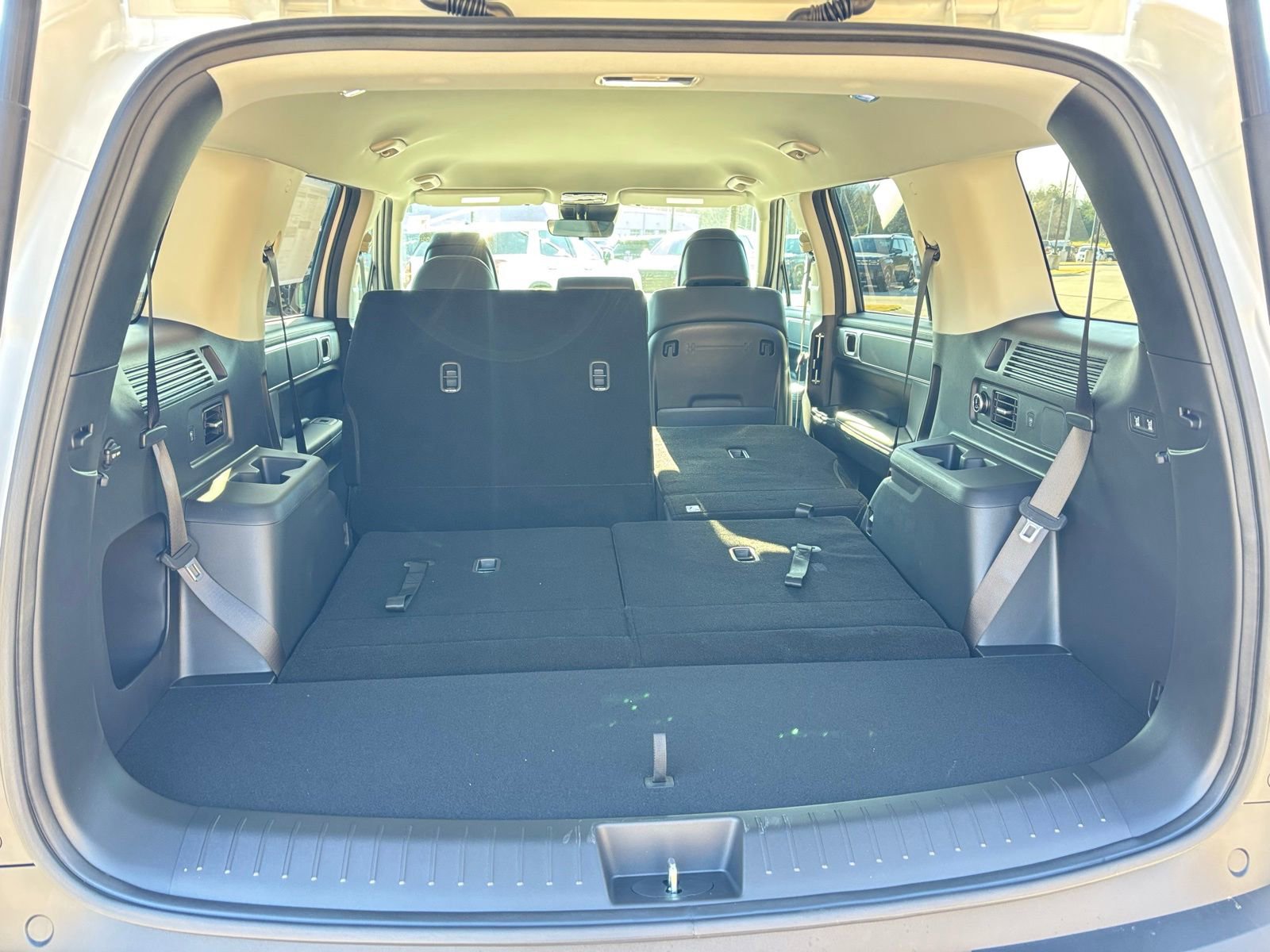 New 2026 Hyundai Santa Fe SEL FWD image 16