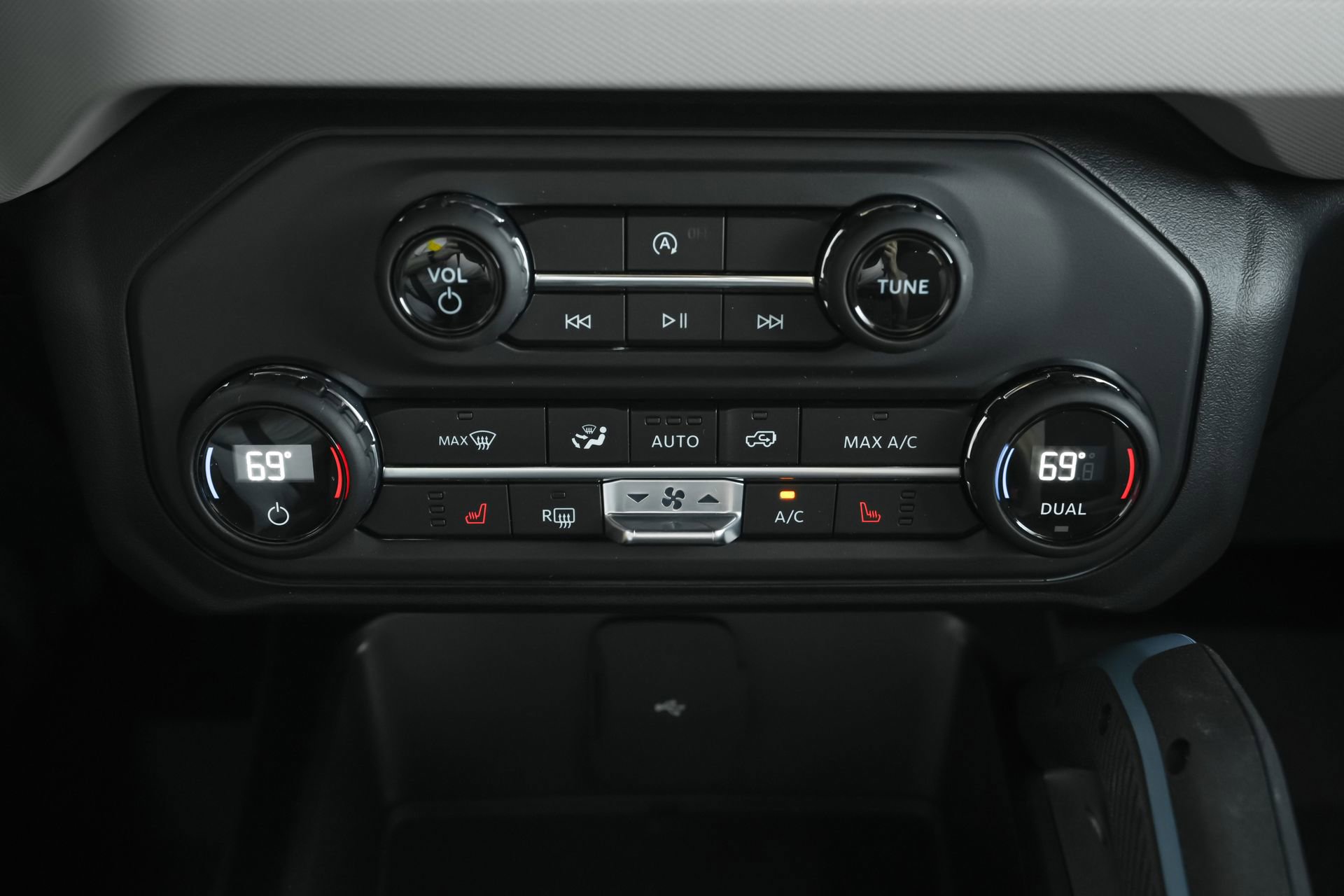 Used 2023 Ford Bronco Wildtrak image 15