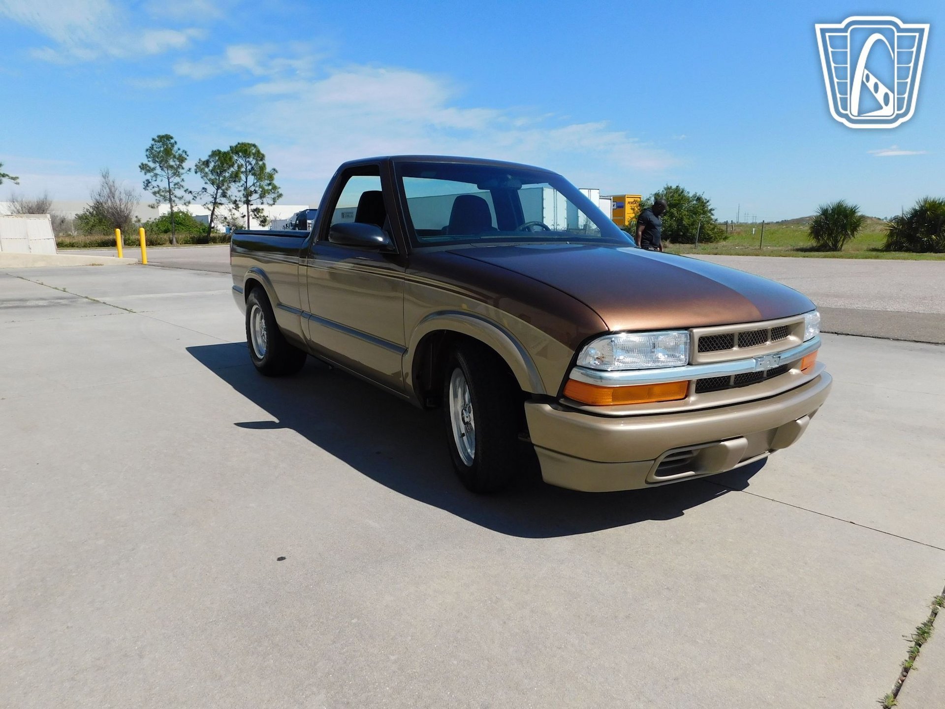 Used 2000 Chevrolet S10 Pickup LS w/ Preferred Equipment Group RWD image 12