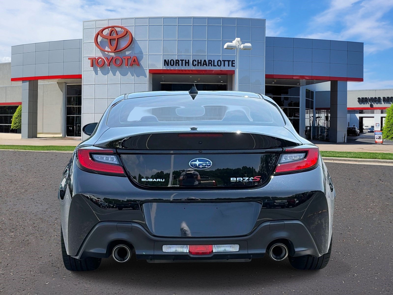 Used 2024 Subaru BRZ tS w/ Popular Package 2 RWD image 5