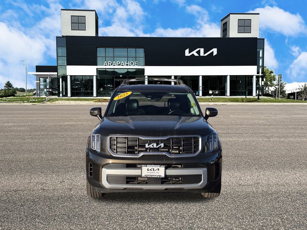 Certified 2025 Kia Telluride S image 3