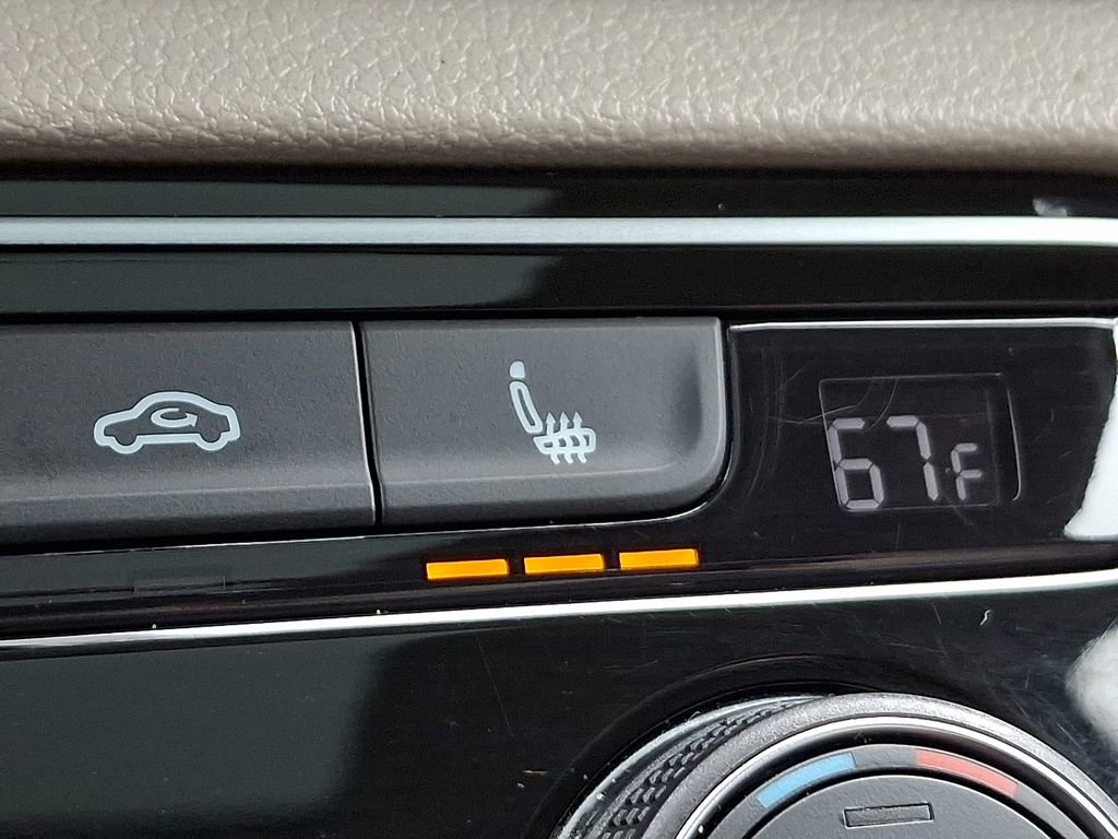 Certified 2022 Volkswagen Atlas SEL image 26