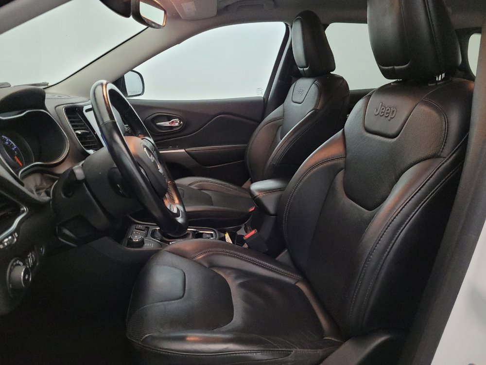 Used 2020 Jeep Cherokee Limited image 17