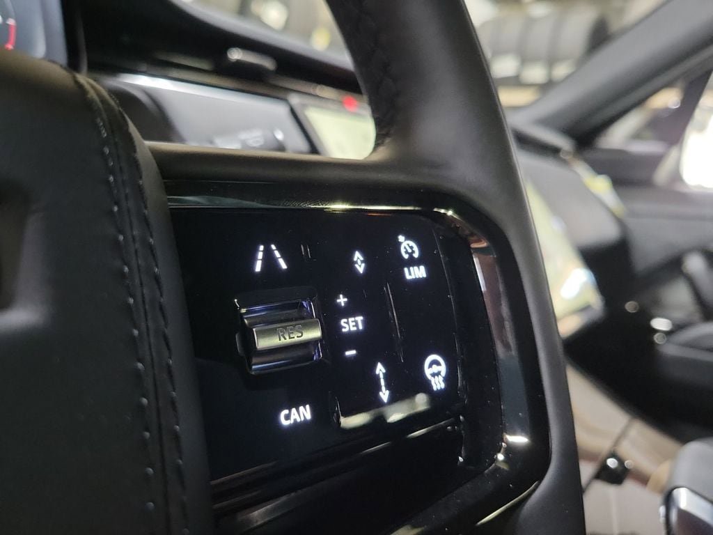 New 2026 Land Rover Range Rover Sport Dynamic SE AWD/4WD image 16