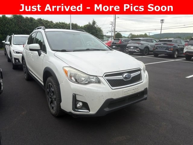 Used 2017 Subaru Crosstrek 2.0i Premium AWD/4WD image 2