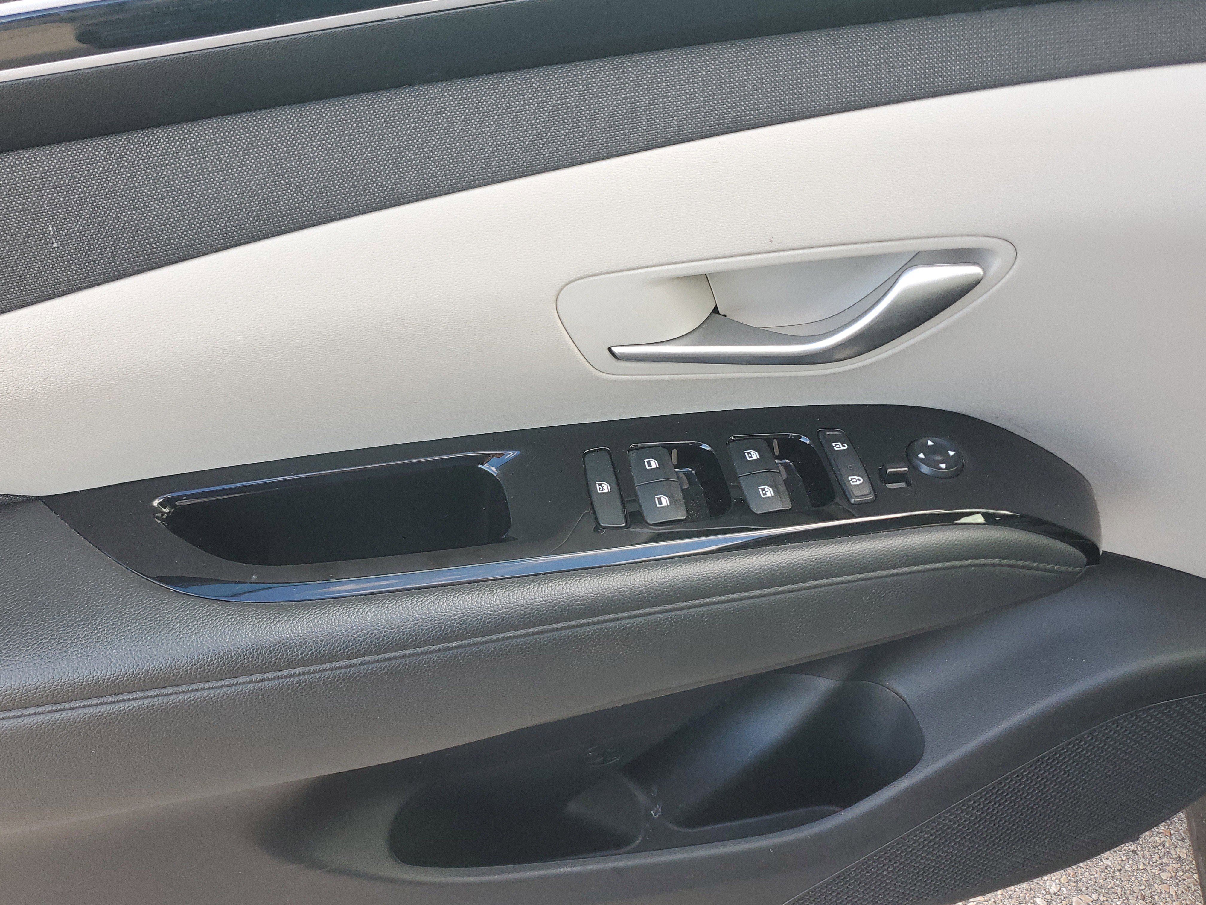 Used 2024 Hyundai Tucson Limited image 23