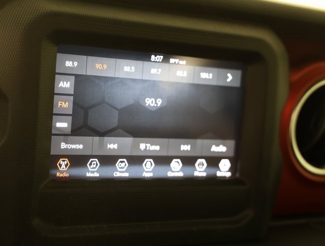 Used 2021 Jeep Wrangler Unlimited Rubicon w/ Xtreme Recon 35" Tire Package image 10