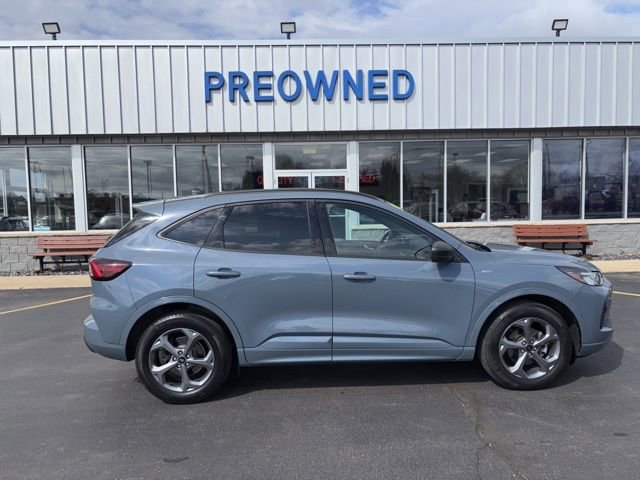 Certified 2023 Ford Escape ST-Line w/ Tech Pack #1 AWD/4WD image 2