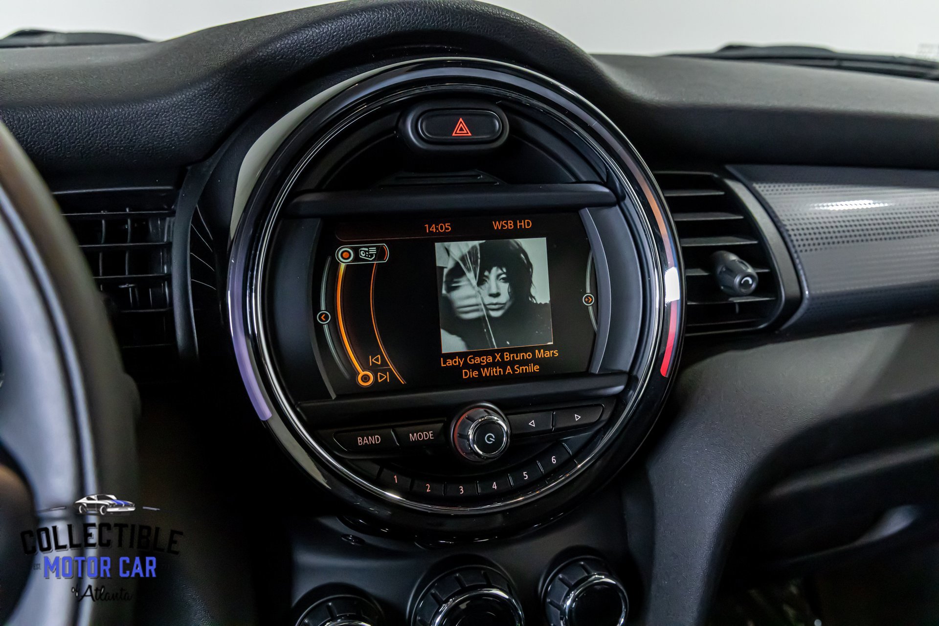 Used 2018 MINI Cooper 2-Door Hardtop image 47