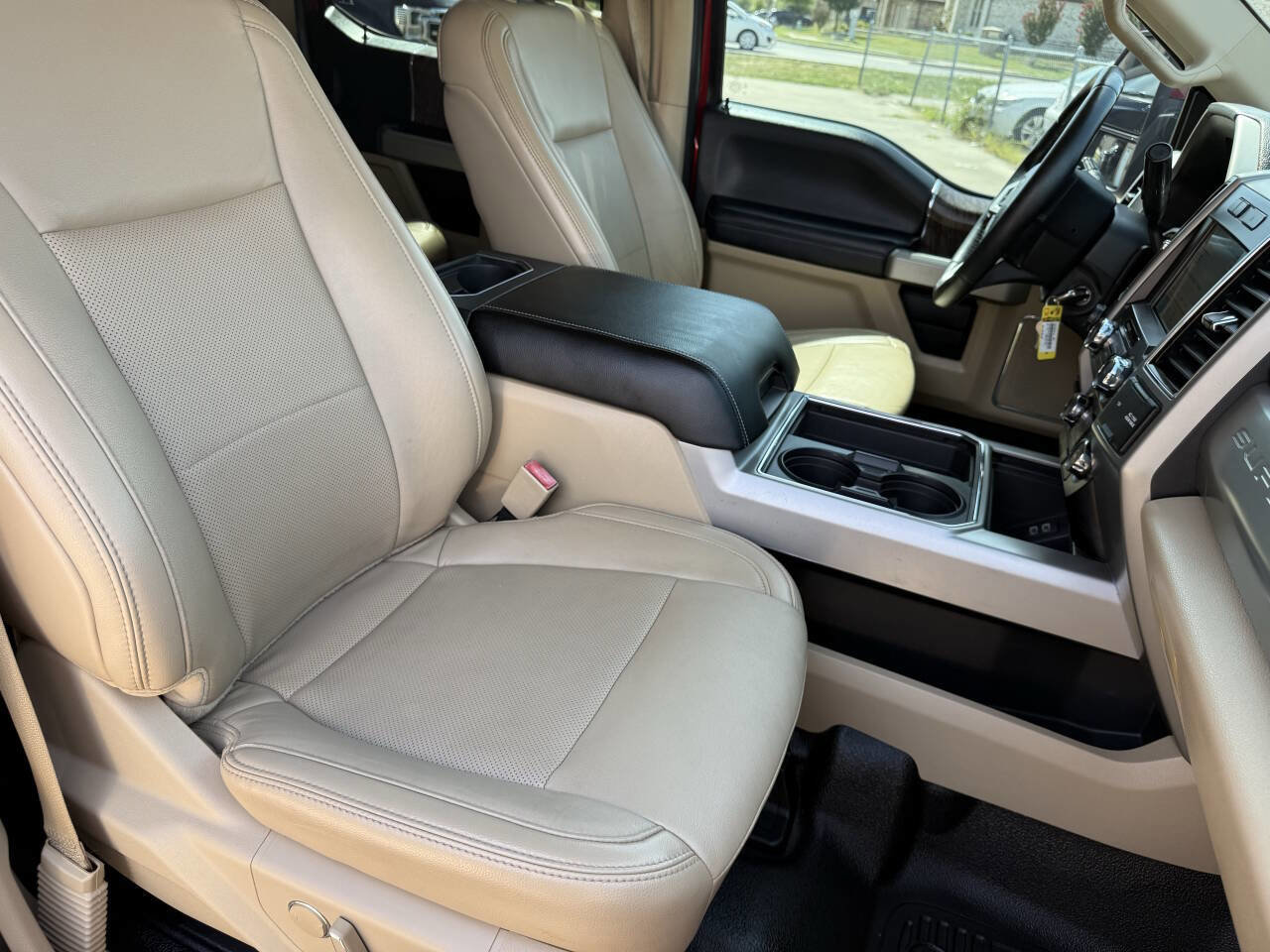 Used 2019 Ford F550 4x4 Crew Cab Super Duty image 18