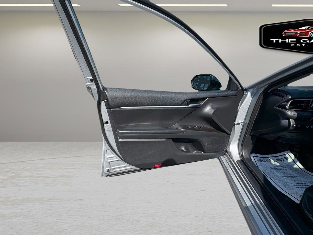 Used 2022 Toyota Camry SE w/ Cold Weather Package image 52