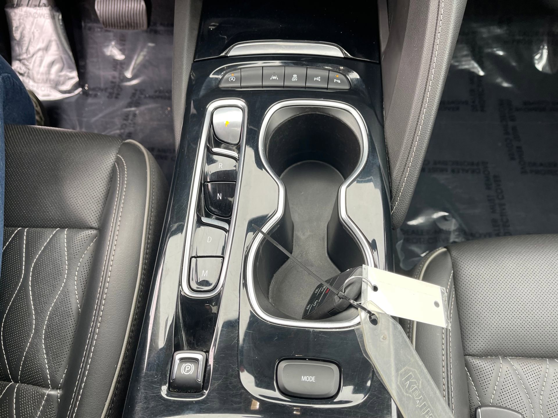 Used 2022 Buick Envision Avenir w/ Technology Package II image 20