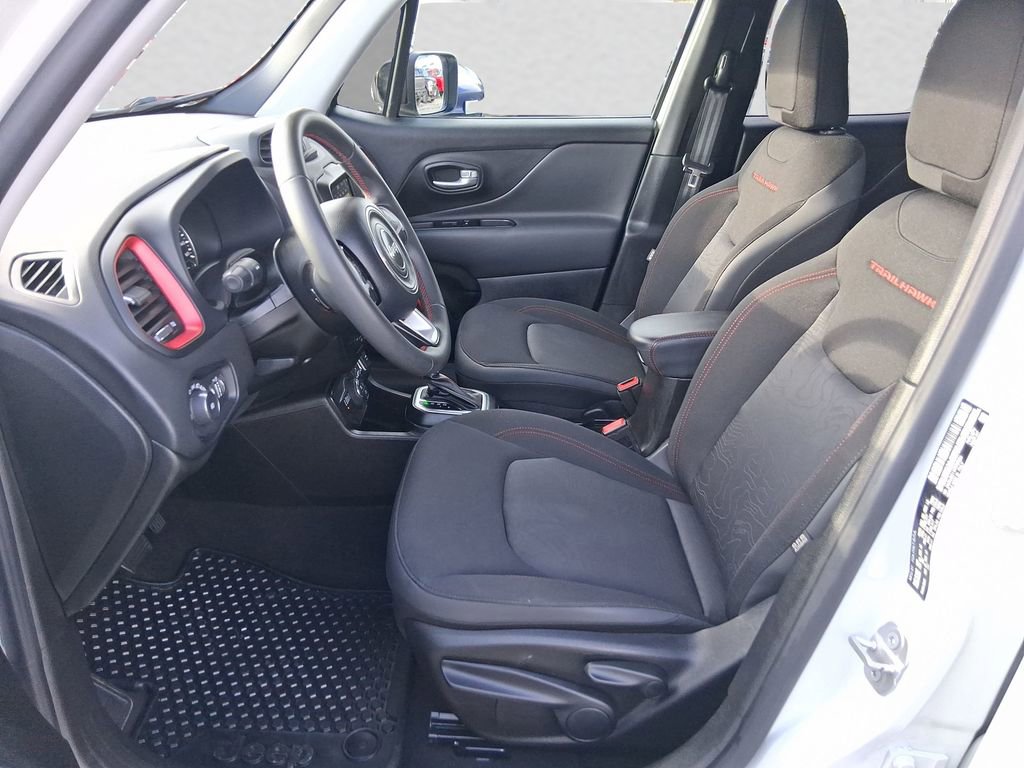 Used 2023 Jeep Renegade Trailhawk AWD/4WD image 9