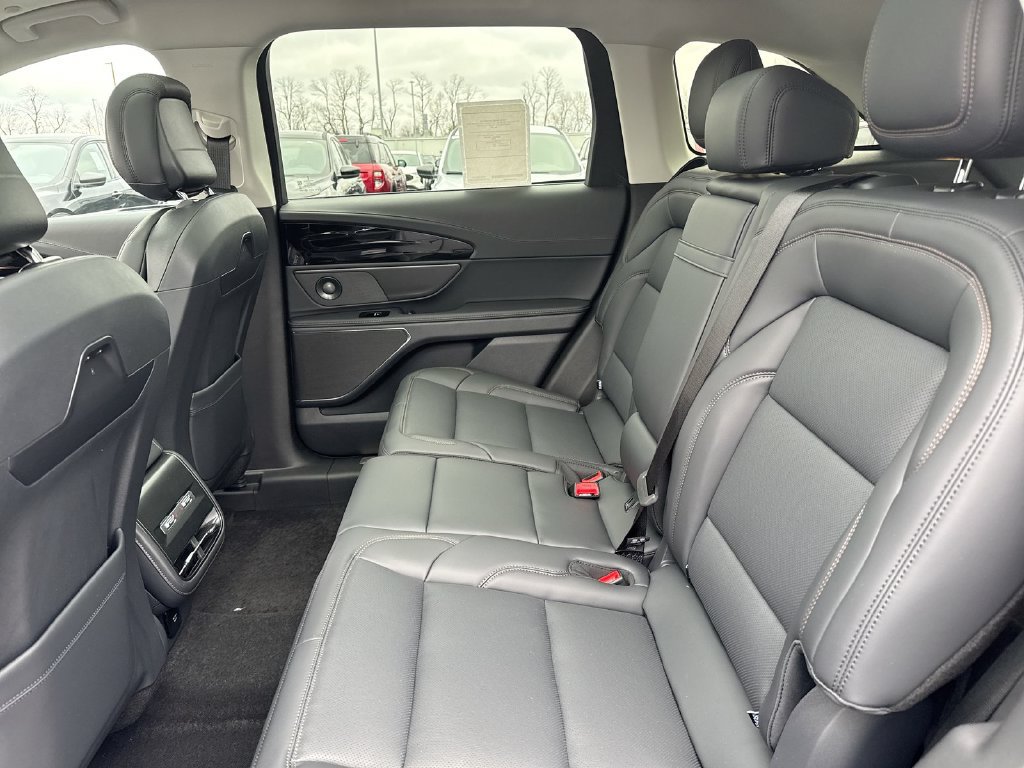 New 2026 Lincoln Nautilus Premier w/ Equipment Group 102A AWD/4WD image 24