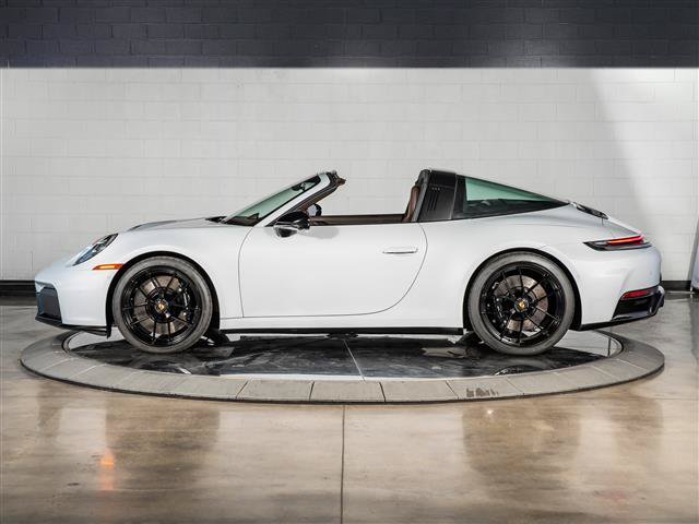 Used 2026 Porsche 911 Targa 4 GTS AWD/4WD image 2