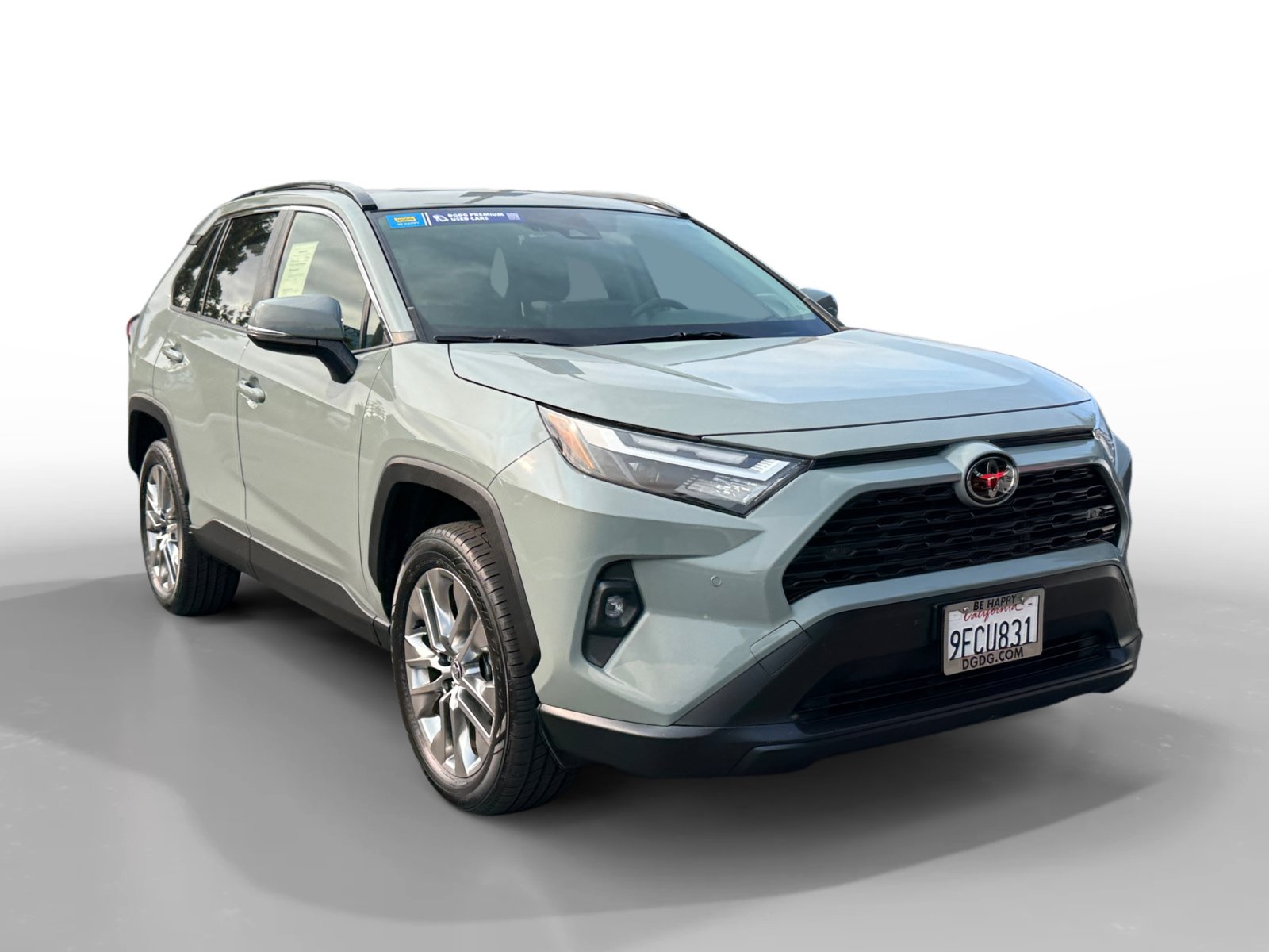 Used 2023 Toyota RAV4 XLE Premium AWD/4WD image 7