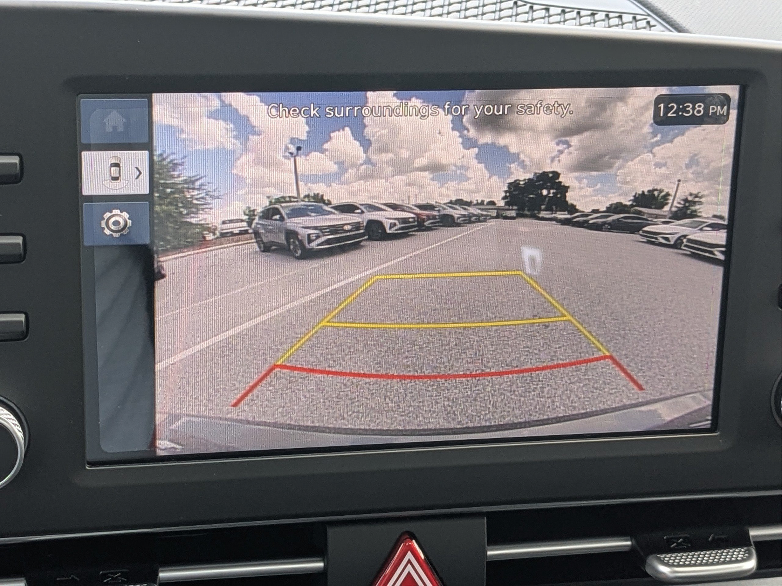 New 2026 Hyundai Elantra Hybrid FWD image 22