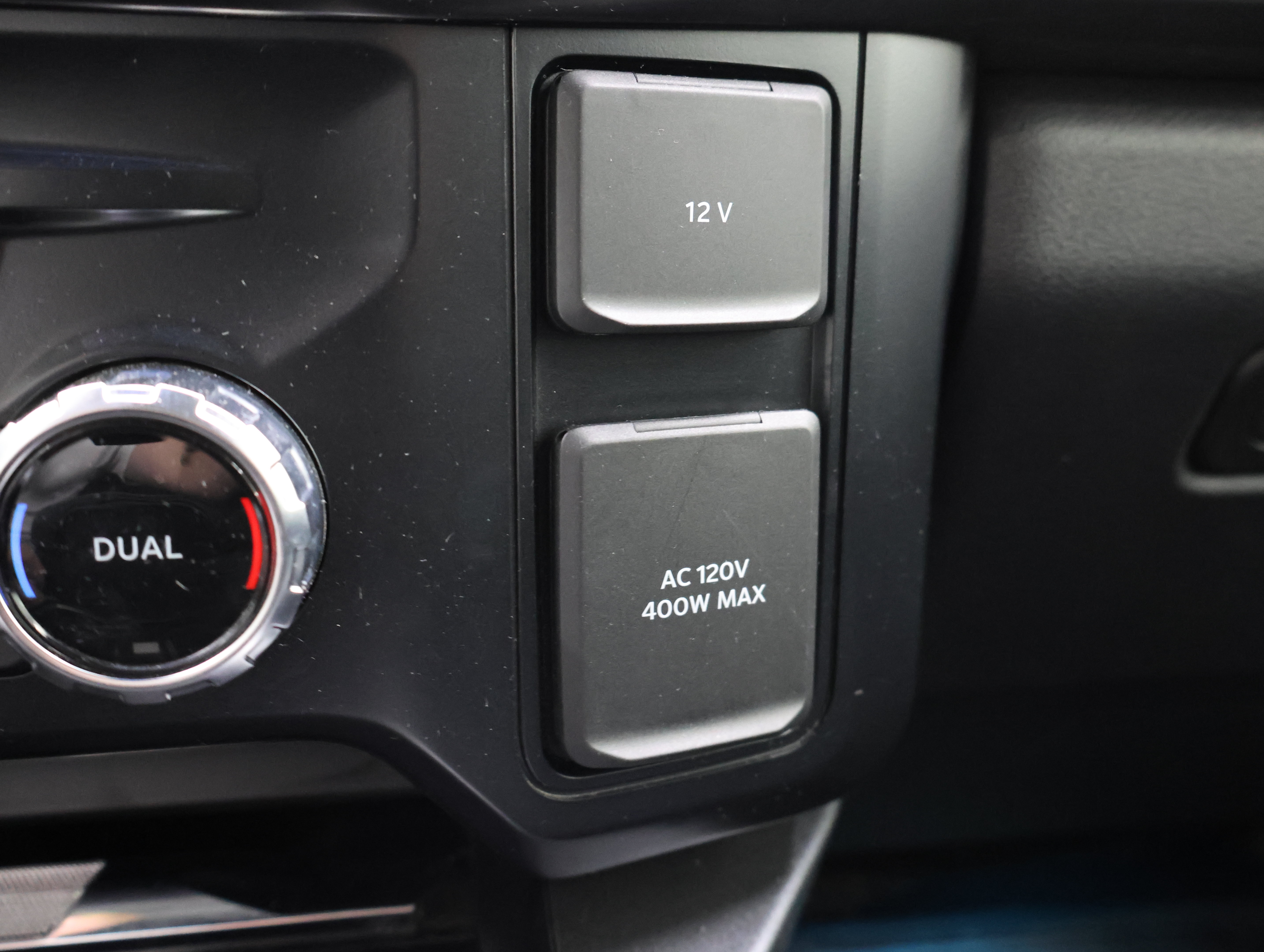 Used 2023 Ford F350 Lariat w/ Lariat Ultimate Package AWD/4WD image 54