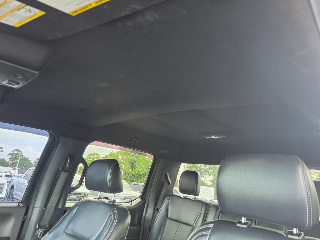 Used 2022 Ford F350 Lariat w/ Black Appearance Package AWD/4WD image 35