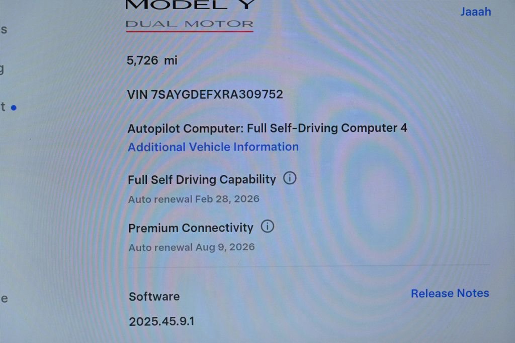 Used 2024 Tesla Model Y Performance image 22