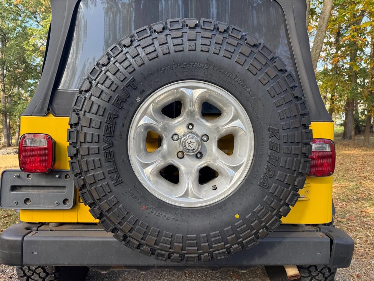 Used 2002 Jeep Wrangler SE image 35