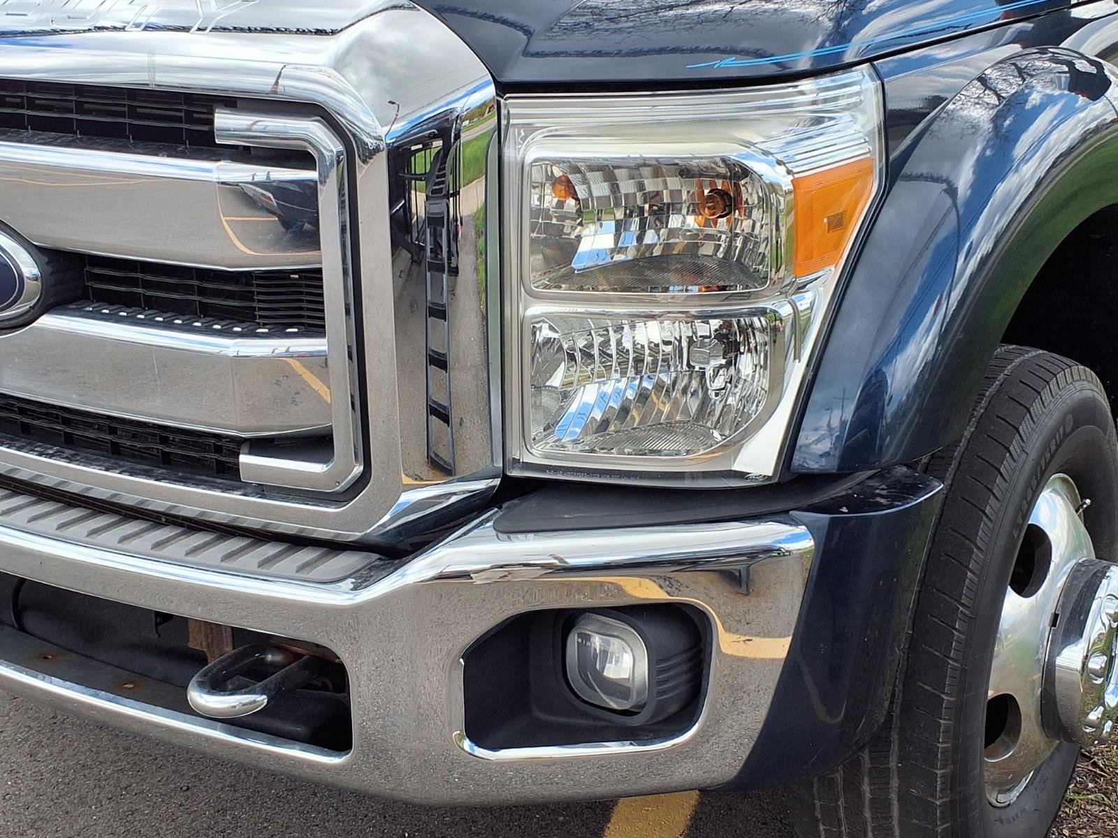 Used 2013 Ford F450 Lariat w/ Lariat Ultimate Pkg AWD/4WD image 31