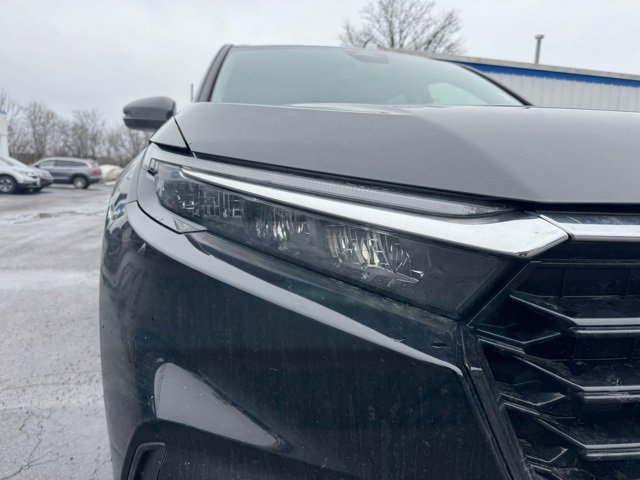 Used 2023 Honda CR-V EX-L image 10