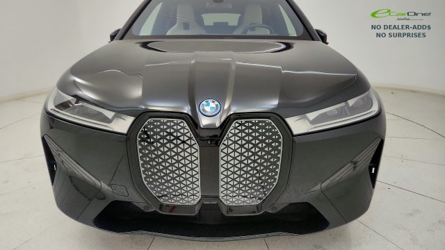 Used 2024 BMW iX xDrive50 w/ Premium Package AWD/4WD image 27