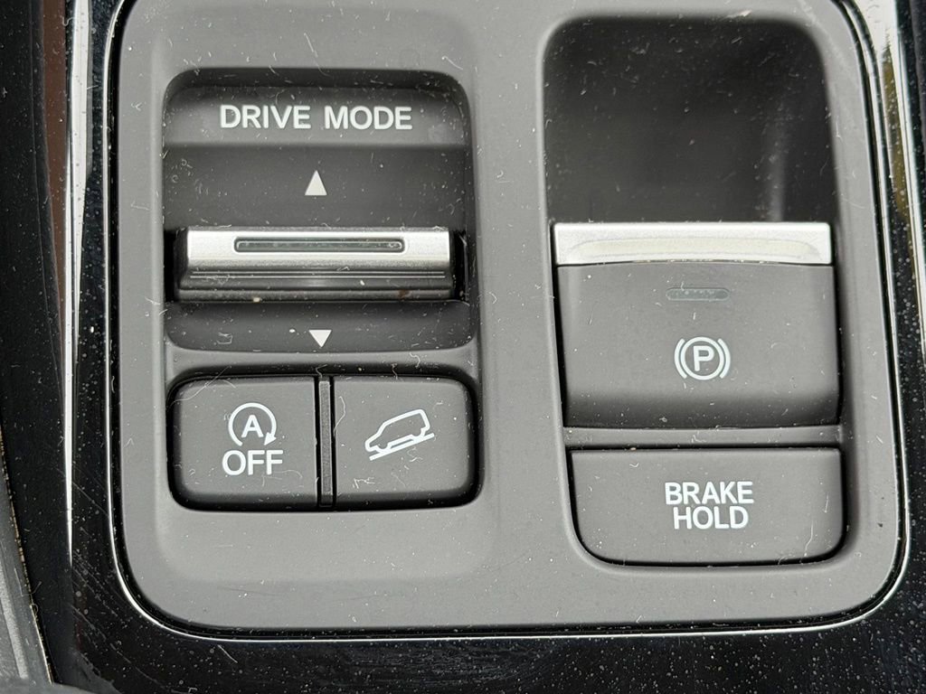 Used 2023 Honda Pilot Touring image 8