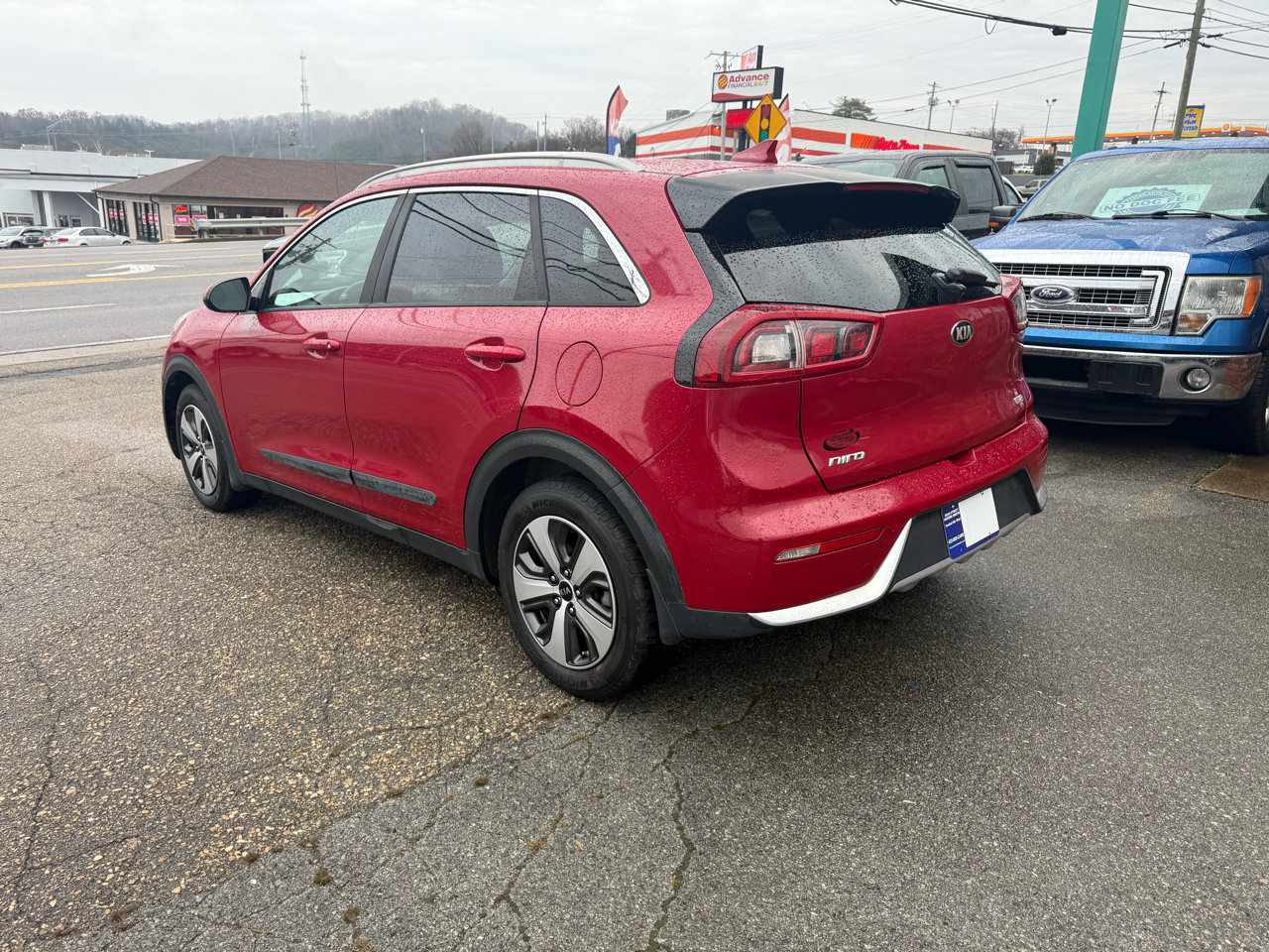 Used 2017 Kia Niro LX image 6