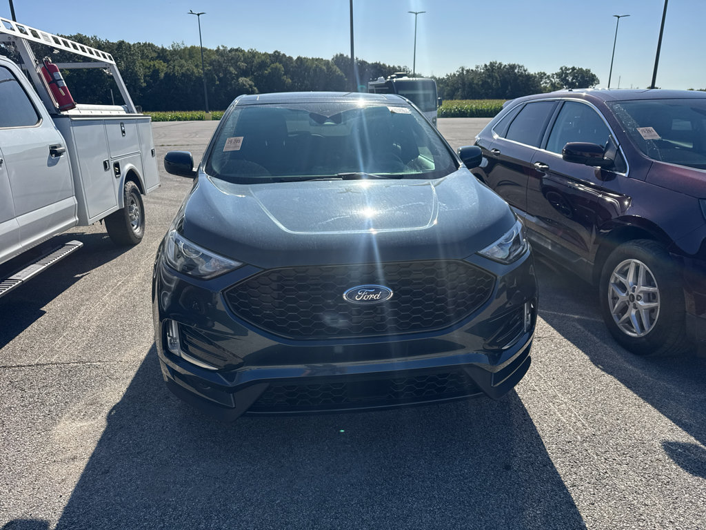 Used 2024 Ford Edge ST-Line AWD/4WD image 2